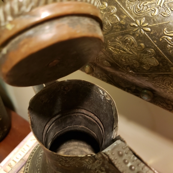 Antique brass and copper middle eastern tea pot. - Picture 3 of 9